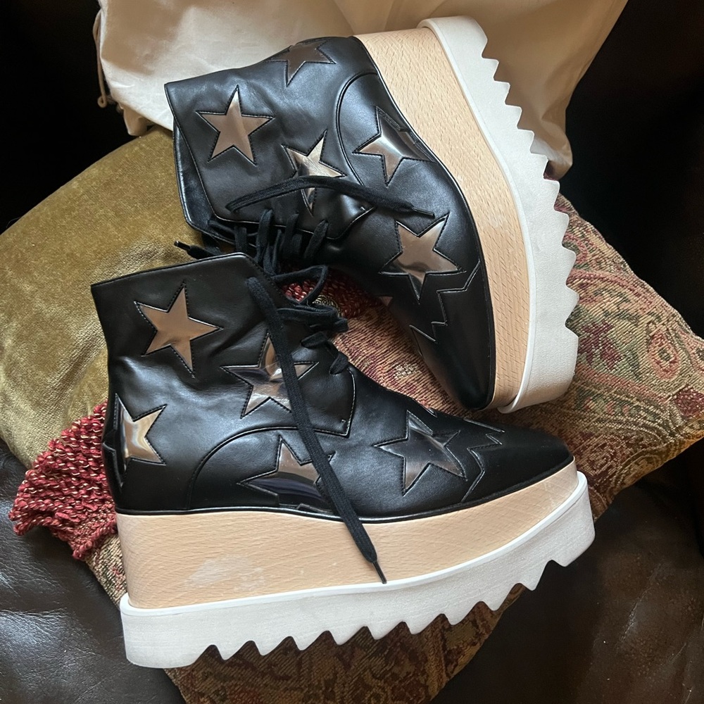 Stella McCartney Vegetarian Leather Patterned Lace-Up Boots Size 5.5
